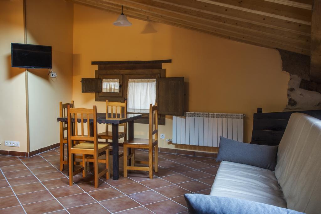 Molino Del Medio Guest House Robledillo De Gata Exterior photo